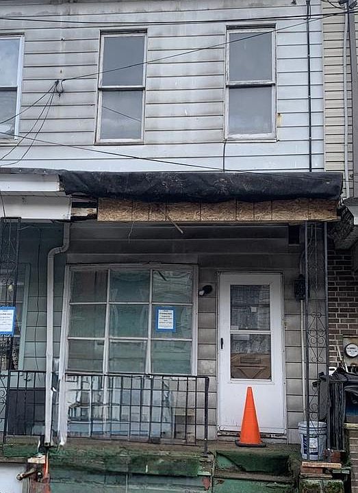 1st image of 130 W Mahanoy St