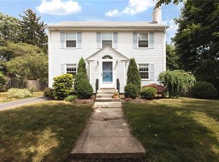 54 Dartmouth Ave, Warwick, RI 02888