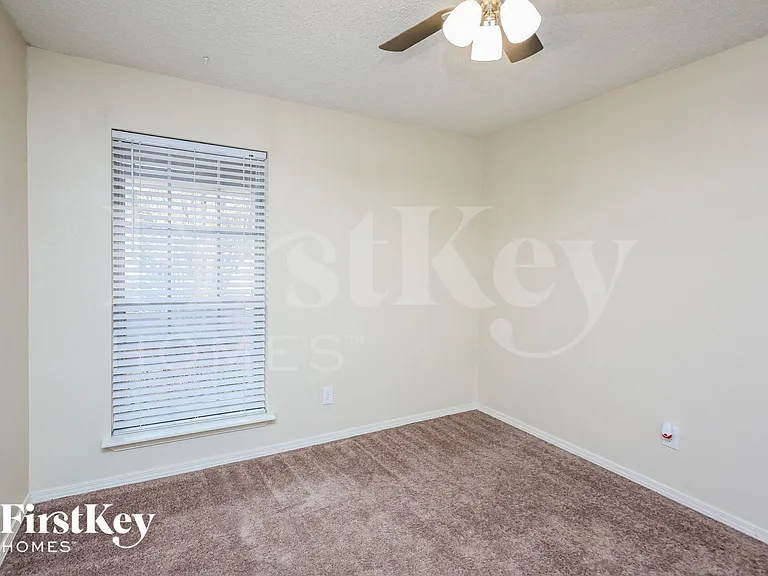 8513 Crestview Dr — Photo 13