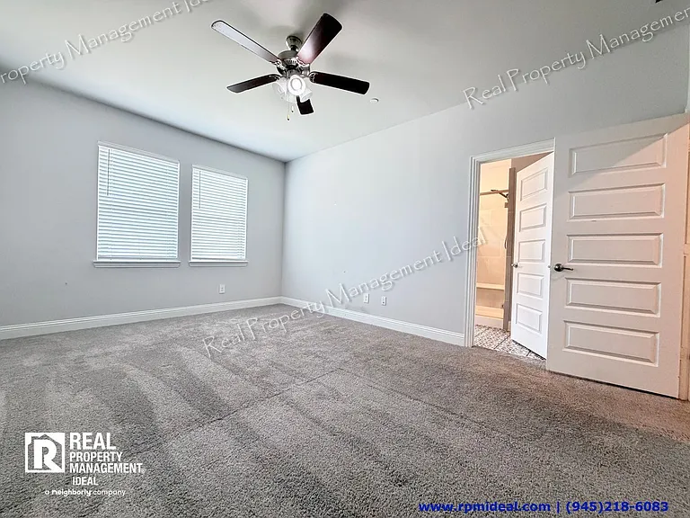2130 Argolis Dr — Photo 14