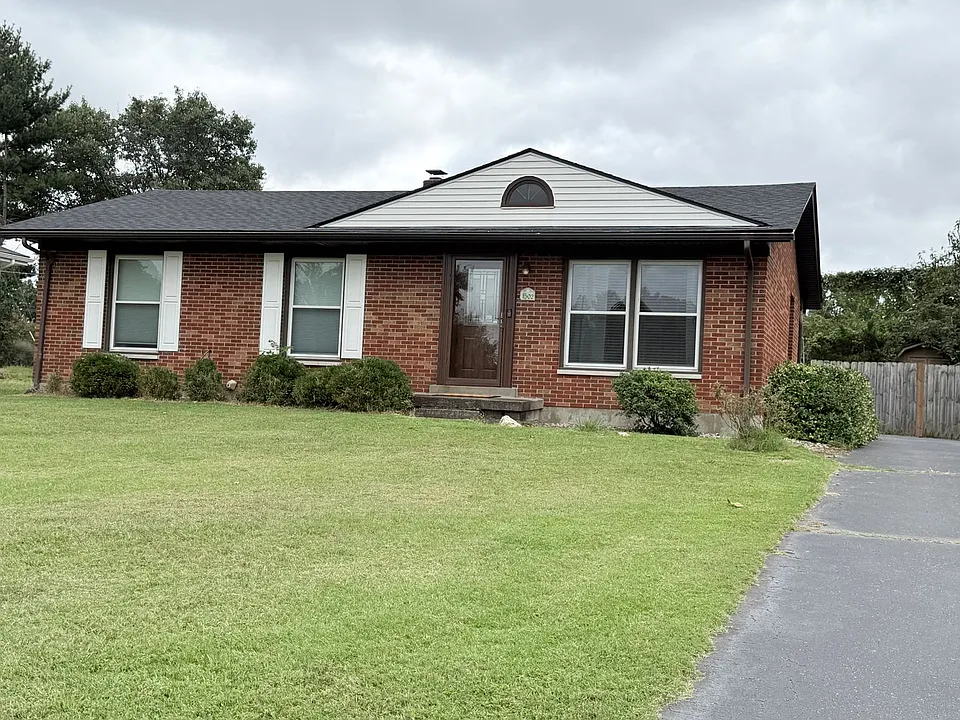 1502 Edgewood Dr