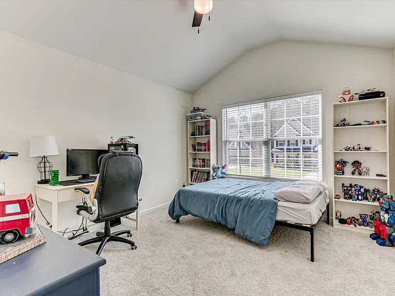 251 Haverford Dr — Photo 41