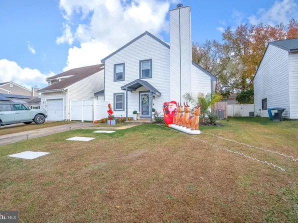 5765 Albright Dr, Virginia Beach, VA 23464
