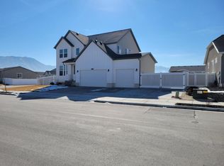 1031 W Sagewood Dr, Stansbury Park, UT 84074