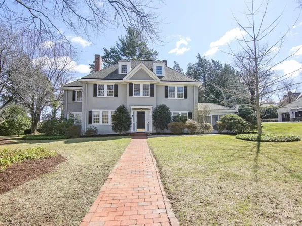 35 Bloomfield Avenue, Hartford, CT 06105