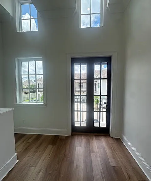111 Shirekeep Ln #111 — Photo 7