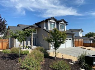 507 Carriage Ct, Santa Rosa, CA 95403