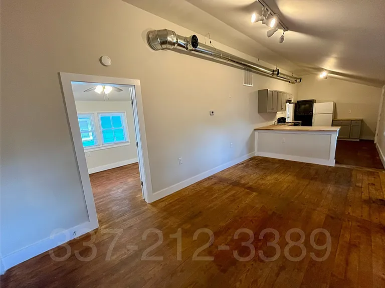 106 Roosevelt St #C — Photo 7
