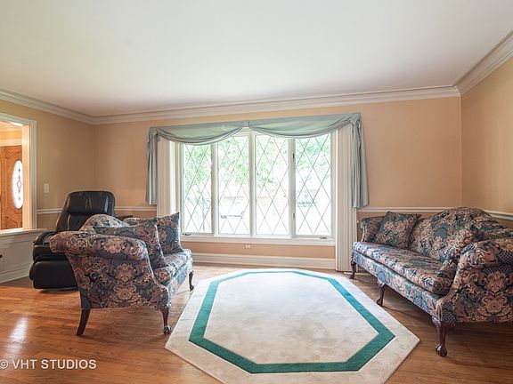 4th image of 446 N Willow Wood Dr