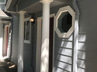 1817 N Rosa Parks Way #3, Portland, OR 97217