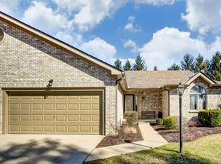 402 Castle Pines Dr, Columbus, OH 43230