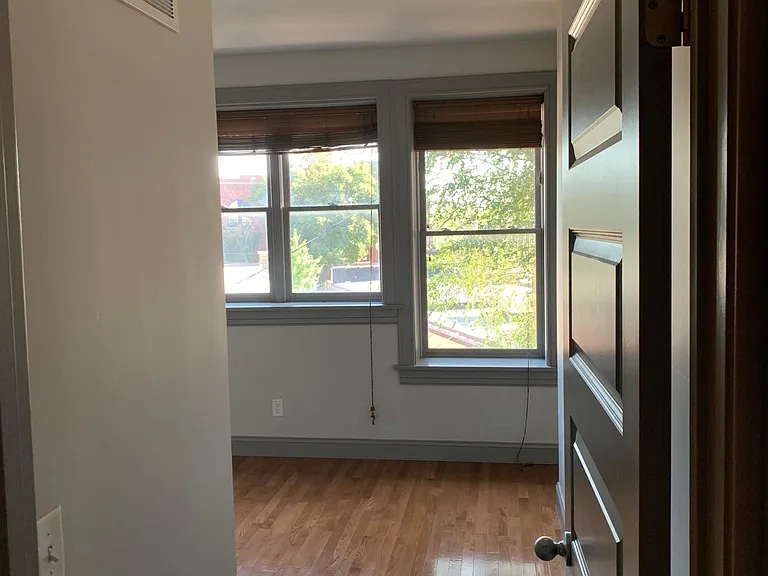 4218 Gibson Ave — Photo 13