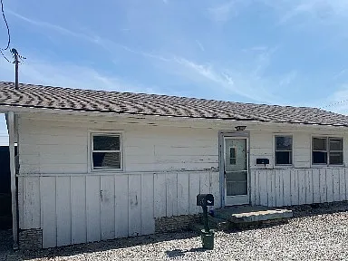 2 bed, 770 sqft, $799 — Photo 2