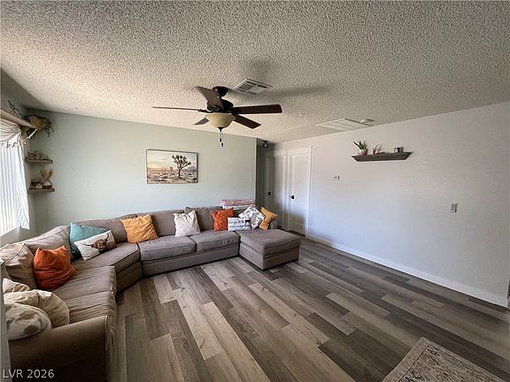 4th image of 321 W Rochell Dr