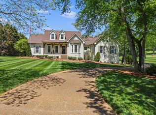 1043 Stirlingshire Dr, Hendersonville, TN 37075