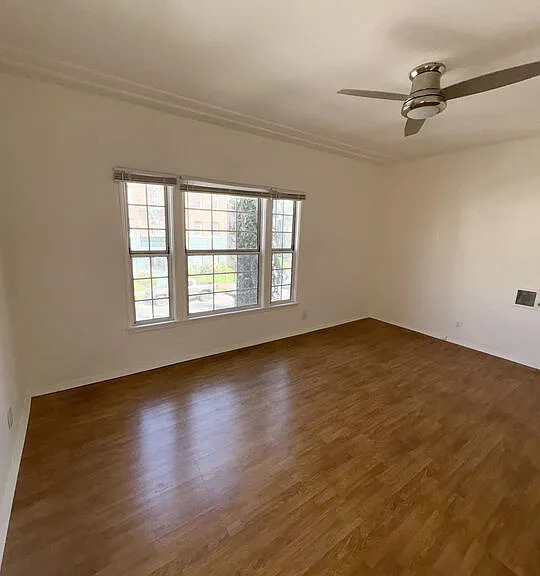 639 S Cochran Ave #201 — Photo 4