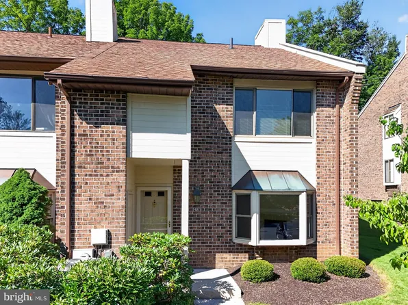 48 Elan Ln, Chesterbrook, PA 19087