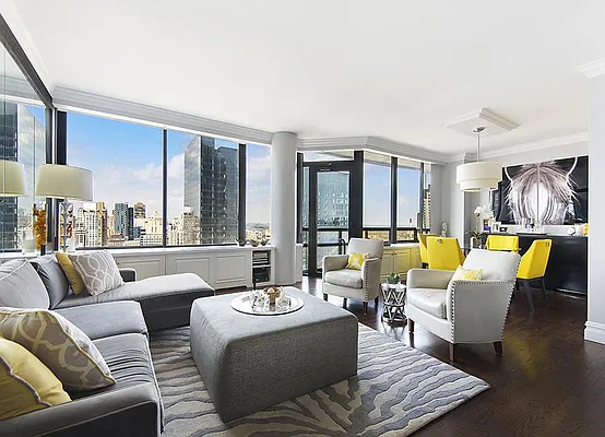 Sold by Warburg | media 16