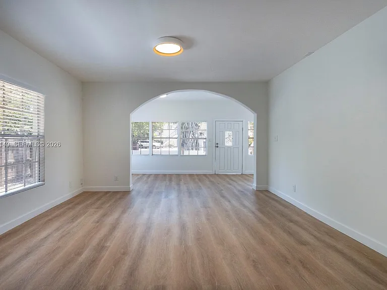 3628 Thomas Ave — Photo 2