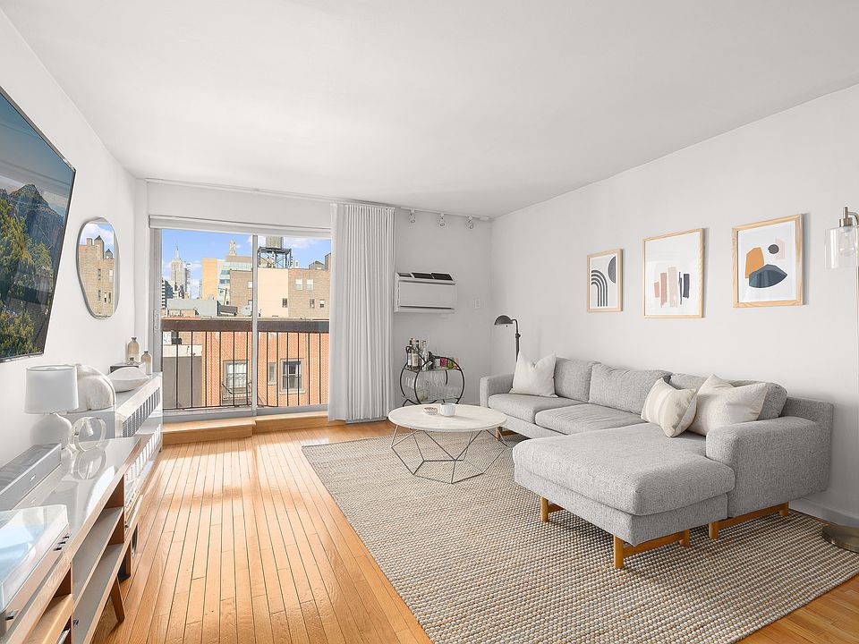 1st image of 184 Thompson St APT 6T