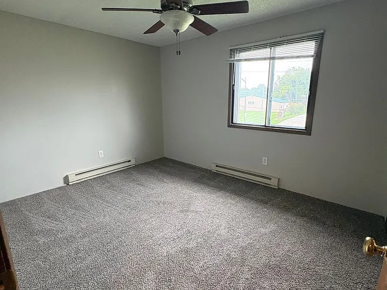 Parkview Apartments — Photo 23