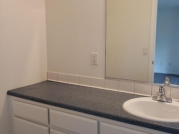 3rd image of 1145 Magnolia Ave APT 3
