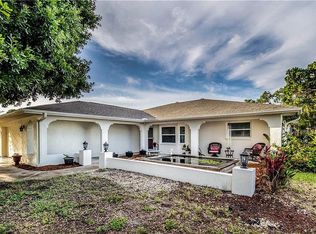 941 Caples St, Englewood, FL 34223