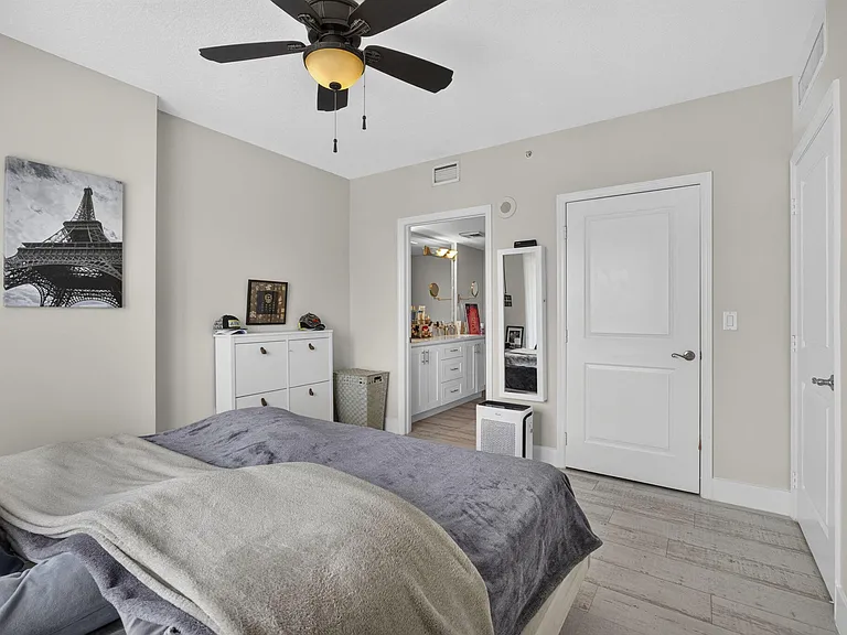 403 S Sapodilla Ave #502 — Photo 31