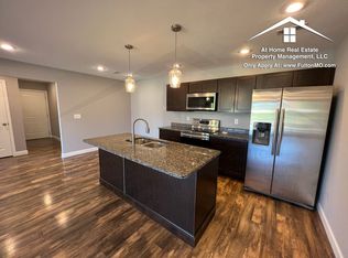 301 E Saint Eunice Rd APT 101, Fulton, MO 65251