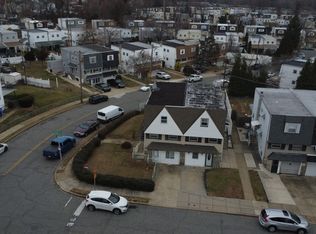 2825 Chase Rd, Philadelphia, PA 19152