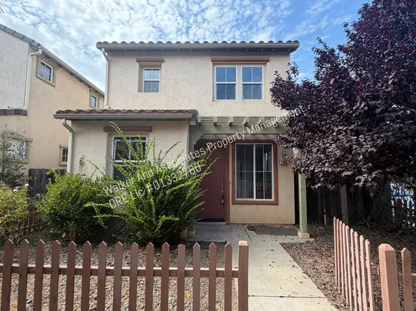 2245 Lily Ln, Santa Maria, CA 93455
