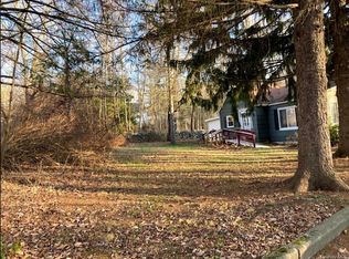180 Huckleberry Tpke, Wallkill, NY 12589
