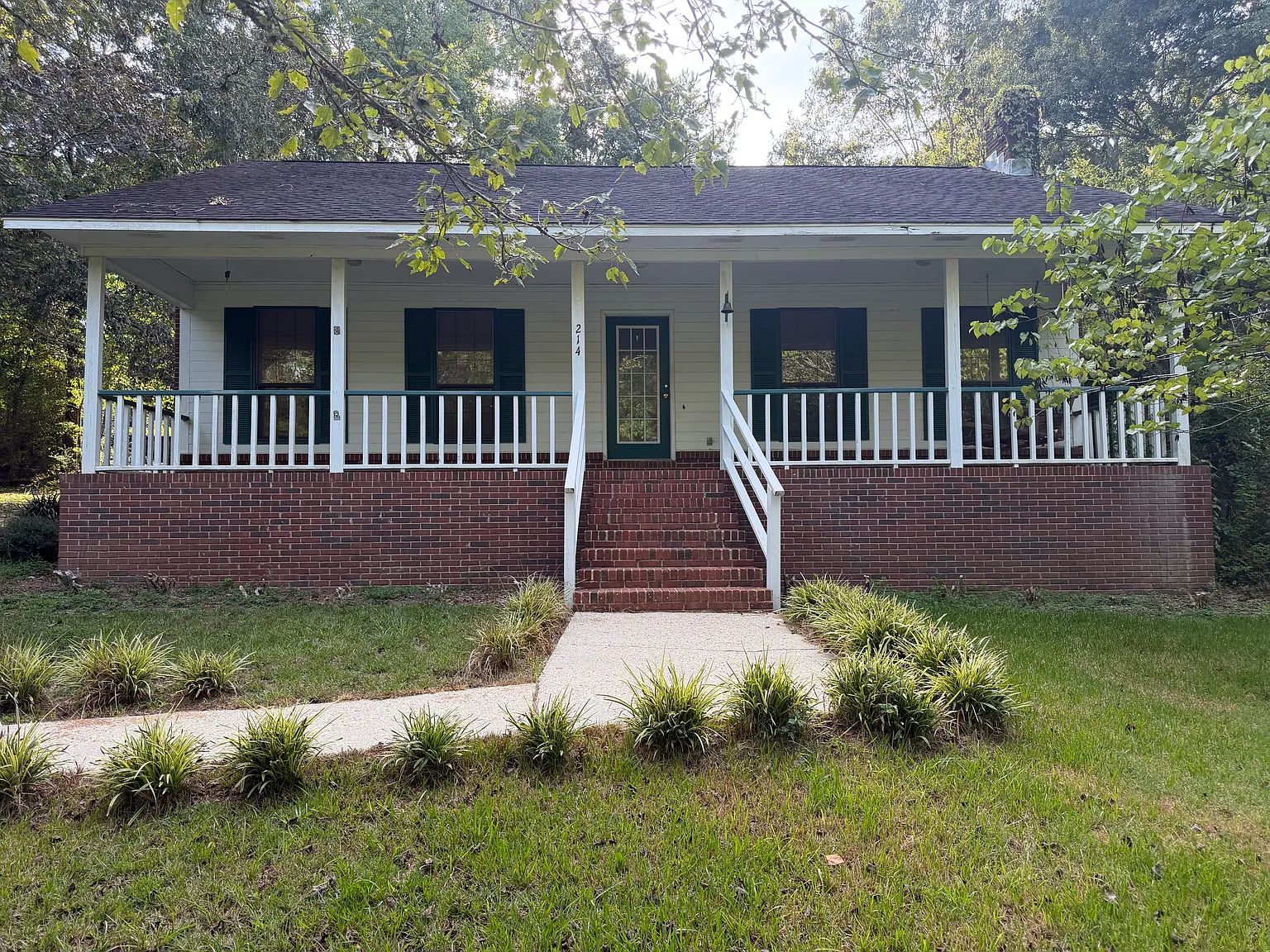 3 bed, 2.0 bath, $2,000 — Photo 1