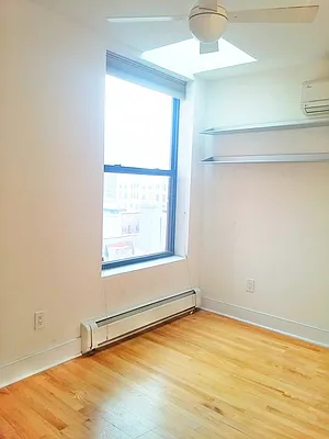 Rented by Bohemia Realty Group | media 18