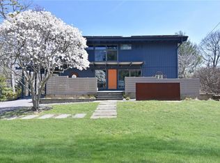 121 Deertrack Ln, Irvington, NY 10533