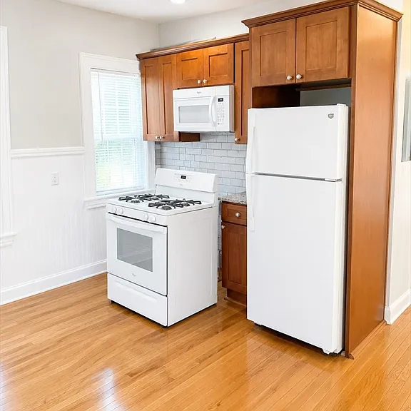 832 Montello St #3 — Photo 4