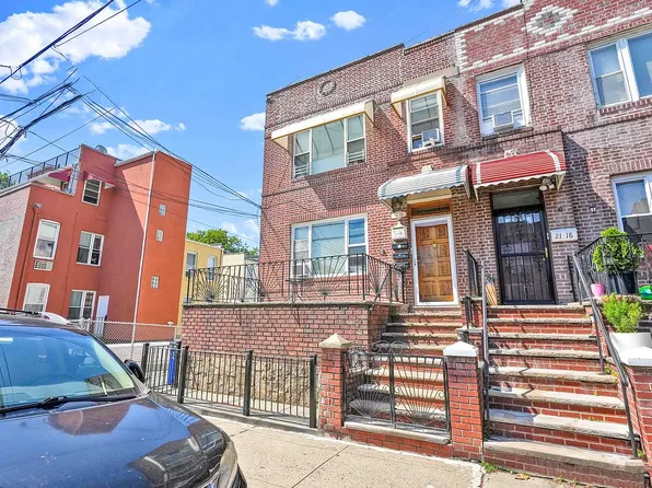 2120 23rd Dr, Astoria, NY 11105