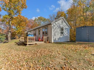 9010 Perth Rd, South Frontenac, ON K0H 1X0