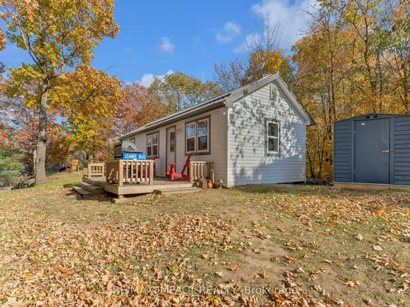 9010 Perth Rd, South Frontenac, ON K0H 1X0