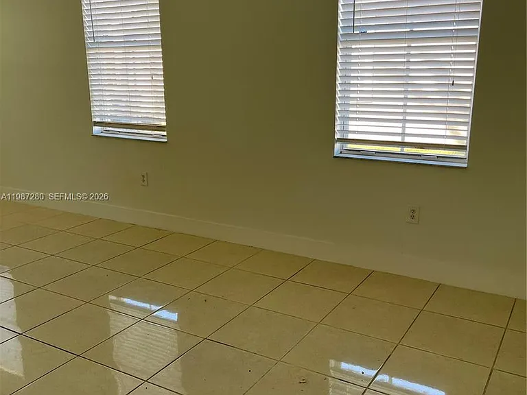 27501 SW 138th Ave — Photo 6