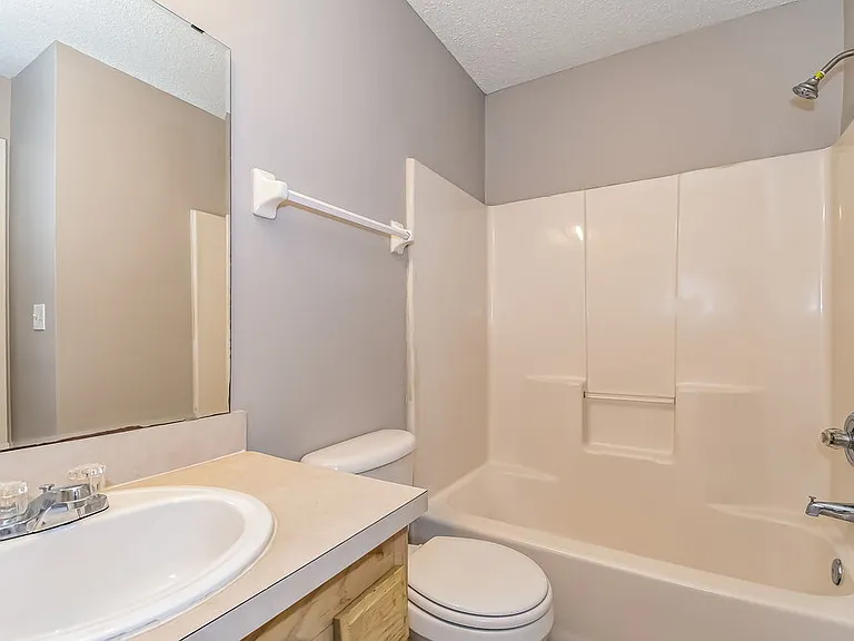 9956 Somerset Grove Ln — Photo 16