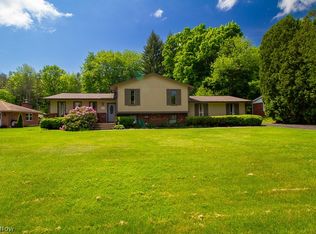 1898 Carlton Dr, Kent, OH 44240