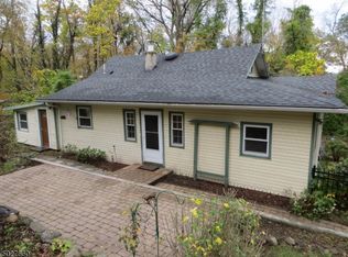 47 Ferndale Ln, Lincoln Park, NJ 07035