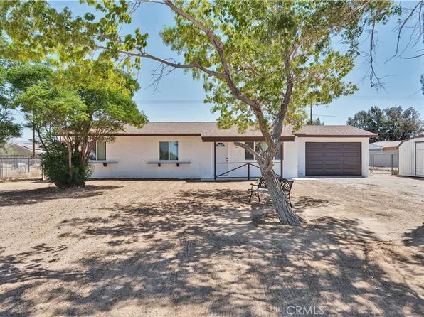 10711 Navajo Rd, Apple Valley, CA 92308