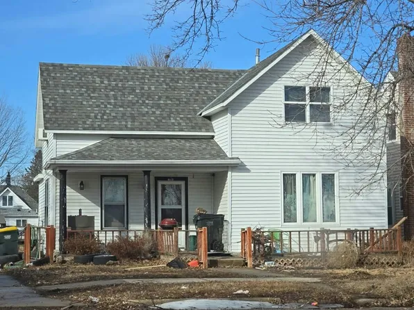 403 3rd St, Danube, MN 56230