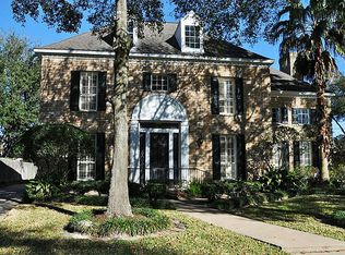 14718 Rio Pinar Dr, Houston, TX 77095