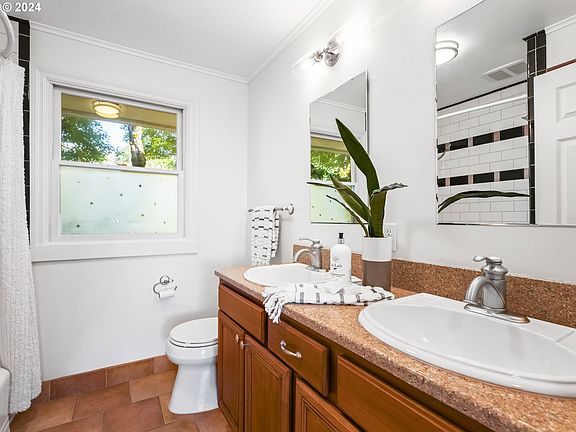 5th image of 6817 Sleret Ave