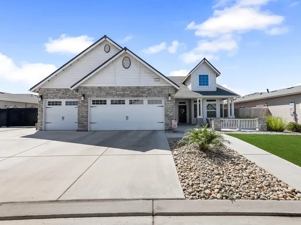 1849 Softwind Drive, Tulare, CA 93274