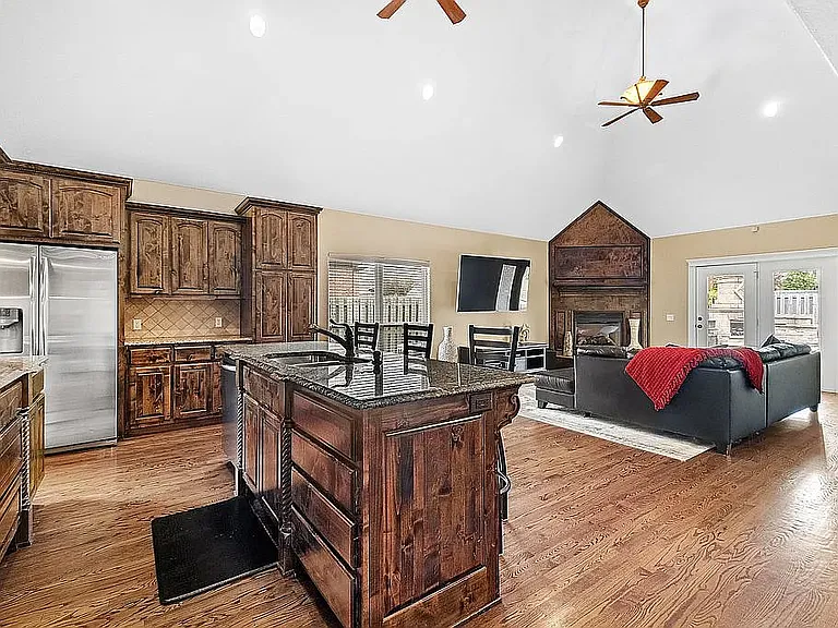 1601 Partridge Run — Photo 9