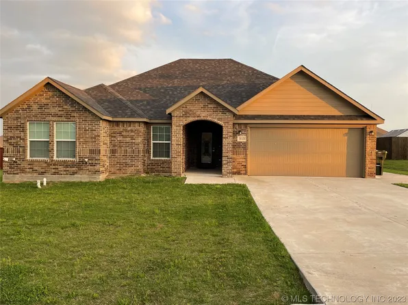 515 Blake Dr, Madill, OK 73446